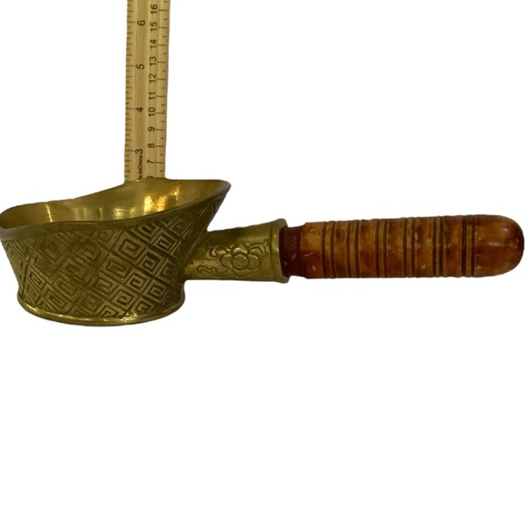 Vintage Solid Brass Sauce Pan Turkish Coffee Pot Wood Handle Ornate - Picture 3 of 5